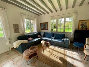 Living area - The cottage: Norman comfort and charm (Saint-Pierre-le-Vieux)