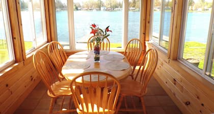 'Still Waters' Lakefront 3-bedroom cottage in Harrison, Michigan