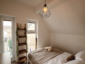 3 dormitorios, tabla de planchar con plancha, wifi gratis y ropa de cama