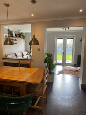 Dining - Sun Set House with Hot Tub (Witchford)