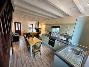 Private kitchen - Rose Retreat (Saint-Amand-Magnazeix)