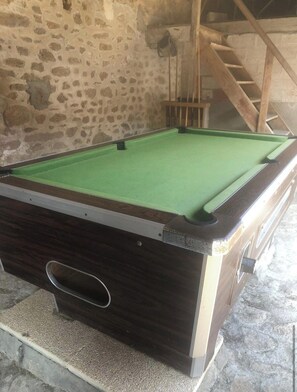 Games room - Rose Retreat (Saint-Amand-Magnazeix)