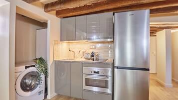 Apartment | Eigene Küche | Reinigungsartikel