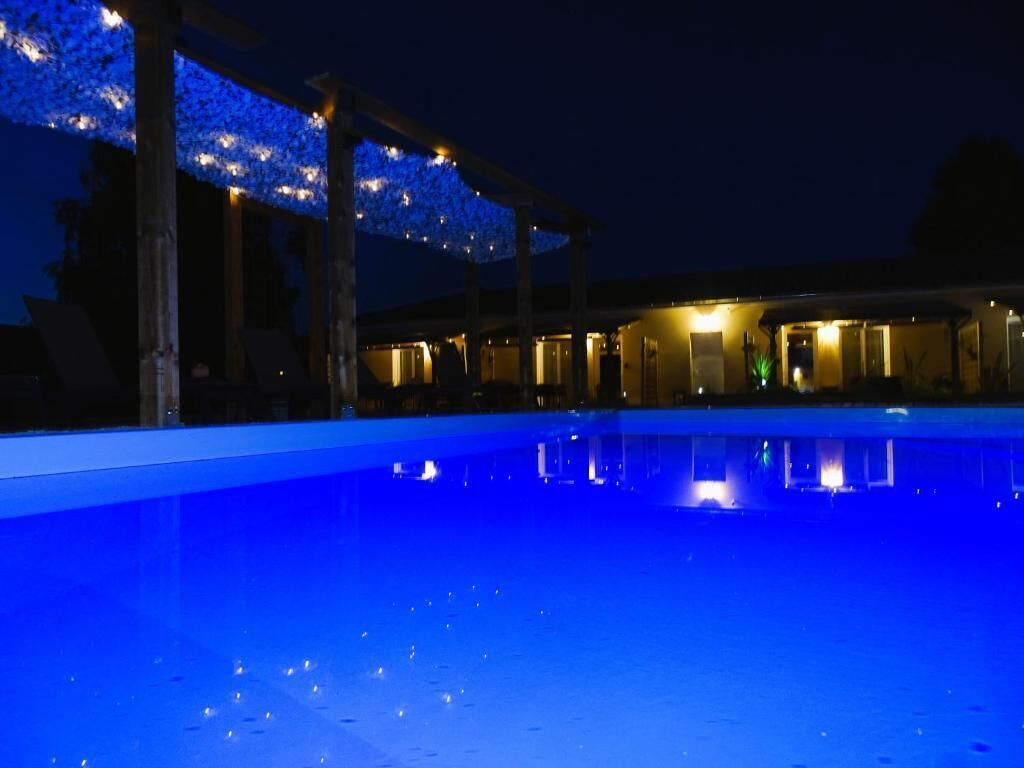 Sesongbasert utendørsbasseng