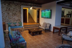 Interior - Hacienda in Cabo Bello - 7 Bedrooms with Jacuzzi (Cabo San Lucas)
