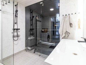 Bathroom - Soutaja lodge by Interhome (Pelkosenniemi)