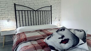 1 chambre, fer et planche à repasser, Wi-Fi gratuit, draps fournis
