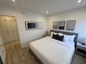 2 Schlafzimmer, Bügeleisen/Bügelbrett, kostenloses WLAN, Bettwäsche