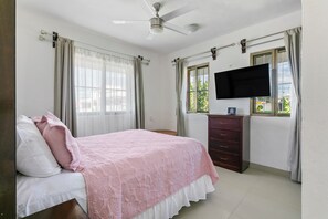 Iron/ironing board, free WiFi, bed sheets - Luna de Plata (Playa del Carmen)
