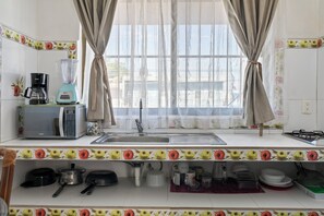 Microwave, coffee/tea maker, cookware/dishes/utensils - Luna de Plata (Playa del Carmen)