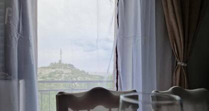 Three Bedroom Apartment With Balcony And Sea View