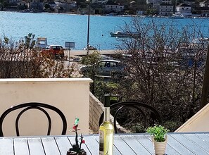 Outdoor dining - Holiday House Neven - Three Bedroom Holiday House With Hot Tub (Vinisce)