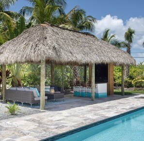 Outdoor pool - Swimming Pool / Boat Dock / Close to Key West (Sugarloaf)