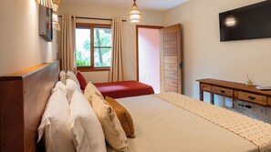 Deluxe Suite, Garden View