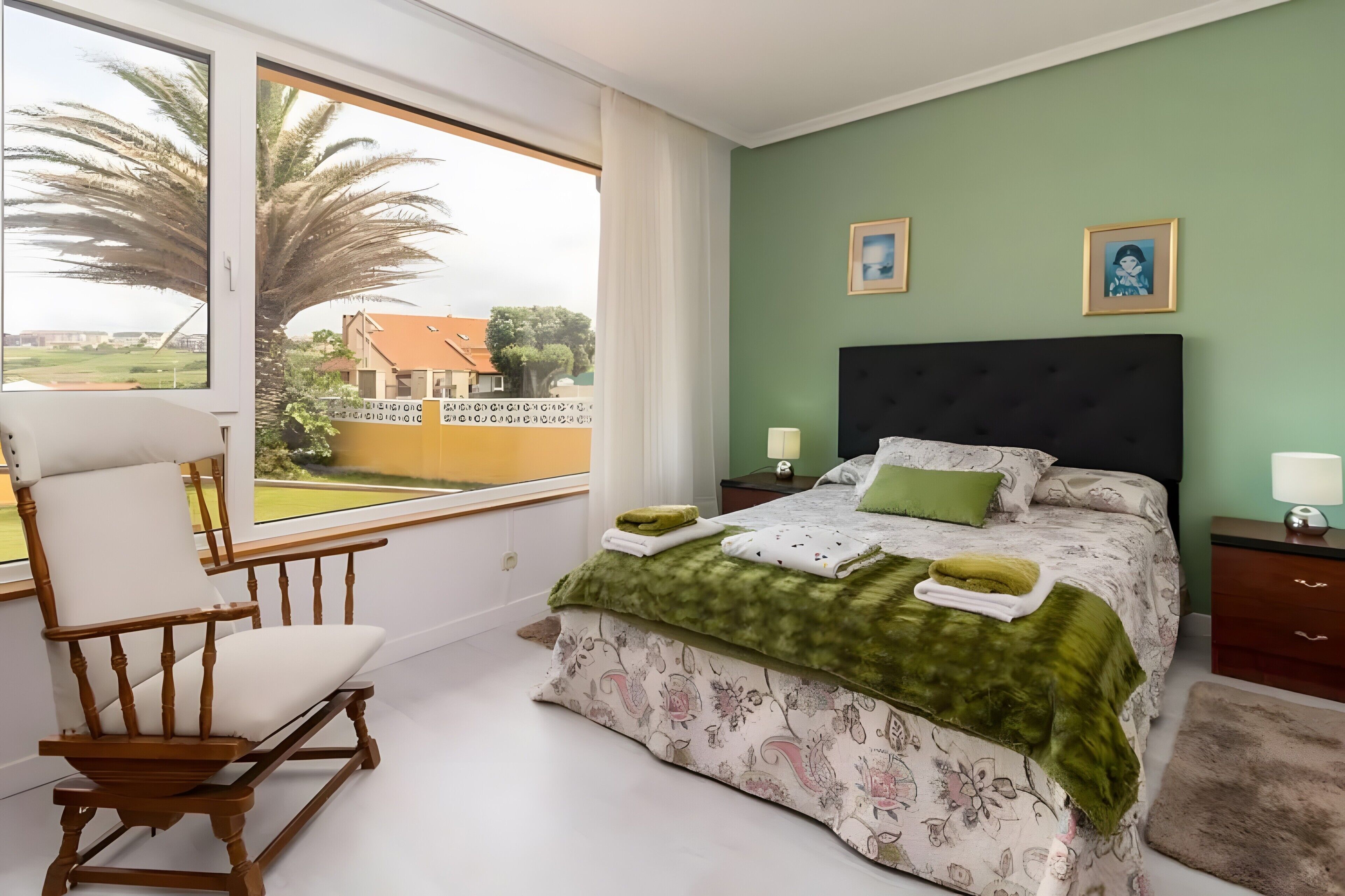 4 dormitorios, tabla de planchar con plancha, wifi y ropa de cama