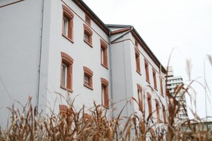 Exterior - ALCATRAZ Hotel am Japanischen Garten (Kaiserslautern)
