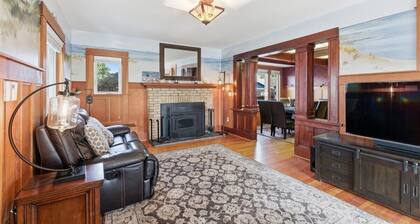 A Craftsman style gem, hot tub, close to ocean
