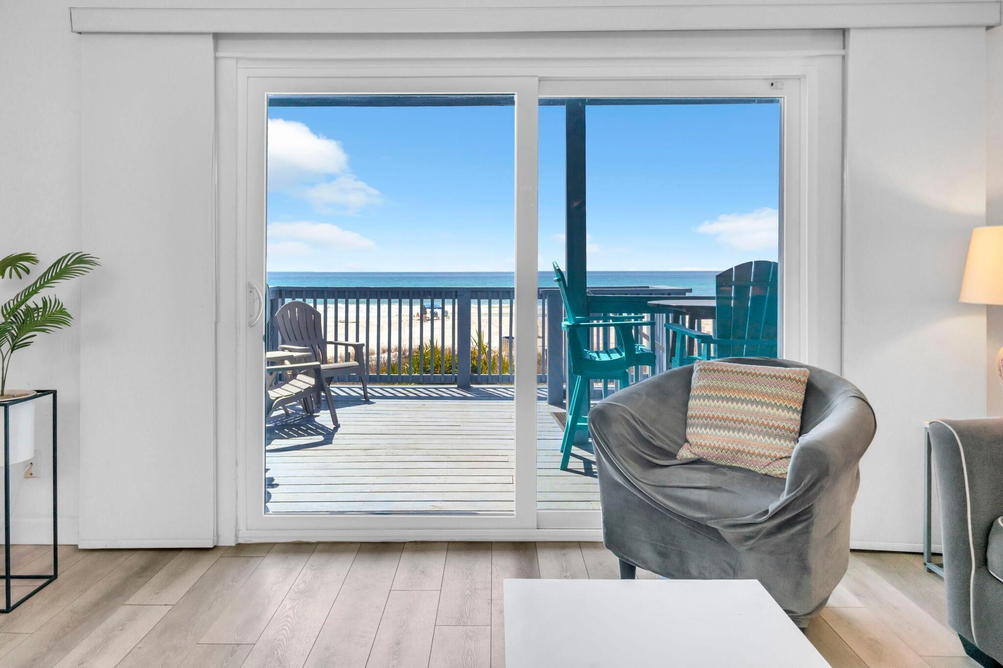 House, Multiple Beds (Seagull Villas #3) | Living area