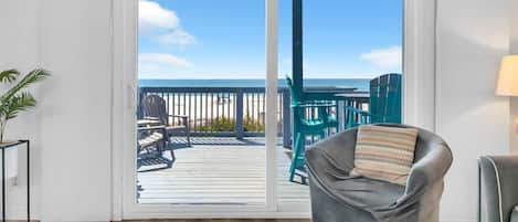 House, Multiple Beds (Seagull Villas #3) | Living area