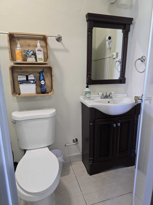 Bathroom - Delightful 2-Bedroom 2 Bath Condo with AC in Boquerón Poblado (Boquerón)