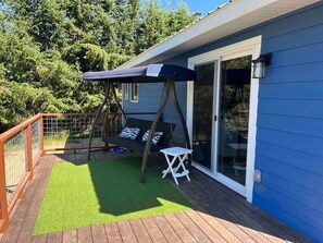 Terrace/patio - Little Blue Dog Haven (Sagle)