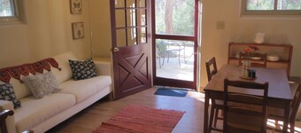 1BR FURNISHED APT in the HEART OF CHAPEL HILL on 1 ACRE HISTORIC DISTRICT