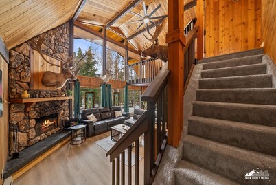 Northern Light Lodge