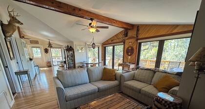 Adventure by Day, Cozy Nights, 2-bedroom cabin on Scenic Myakka River w/AC