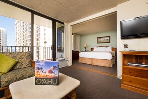1 bedroom, free WiFi, bed sheets - 1BR Condo near Waikiki Beach w/ Private Lanai (Honolulu)