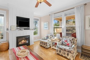 TV, fireplace, video games, table football - Family friendly home with game room, hot tub, steps to ocean (Lincoln City)