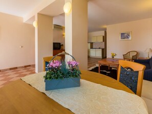 Interior - VILLA ROZA 1 / HR-01832-01 by Interhome (Crikvenica)
