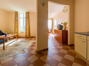 Interior - VILLA ROZA 5 / HR-01832-06 by Interhome (Crikvenica)
