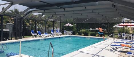 Piscina a l'aire lliure