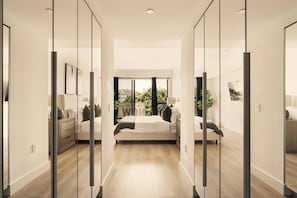 3 Schlafzimmer, Schreibtisch, Bügeleisen/Bügelbrett, Reisekinderbett