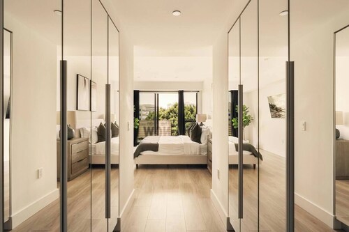 Indulge in Coastal Luxury Stunning 3BR Ocean Views