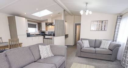 Lily's Lodge