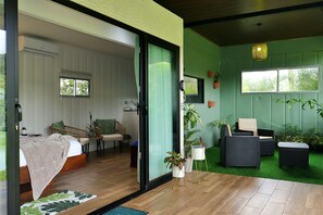 Terrace/patio - Volcano Garden Suite with Hottub - Near Tabacon Hotsprings (La Fortuna)