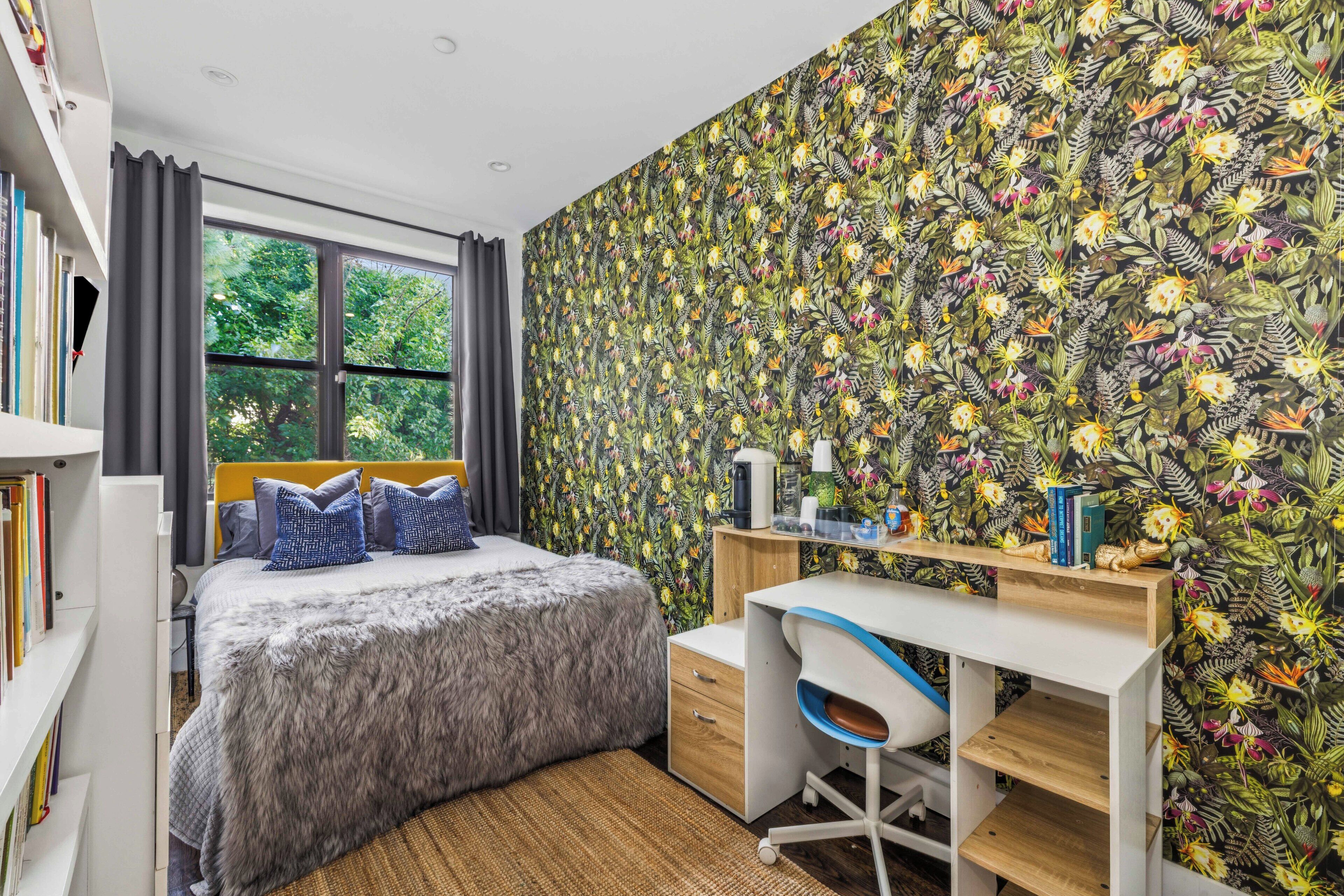 2 makuuhuonetta, työpöytä, silitysrauta/-lauta, ilmainen Wi-Fi