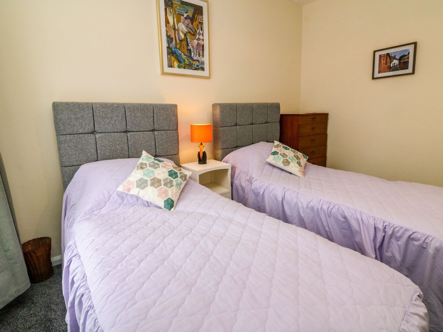 3 bedrooms, individually decorated, individually furnished