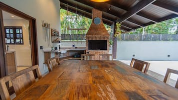 Casa, para fumantes | 3 quartos