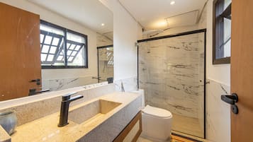 Casa, para fumantes | 3 quartos