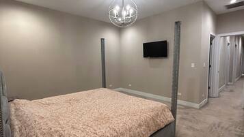 3 bedrooms, internet, bed sheets