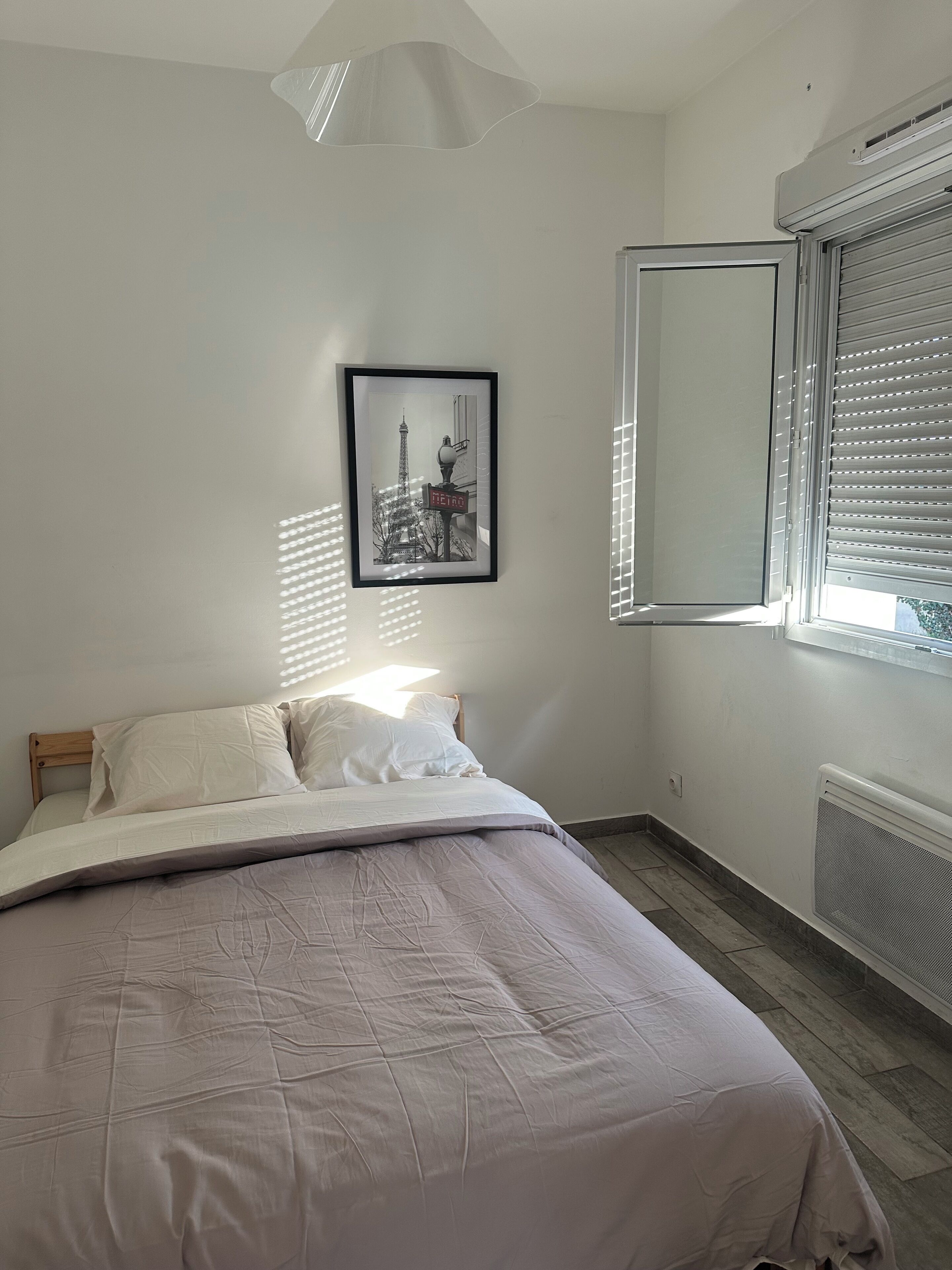 Wi-Fi gratuit, draps fournis