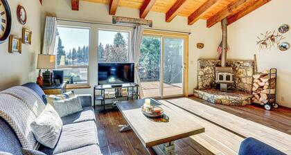 Private Boat Slip & Views: Lake Almanor Getaway!