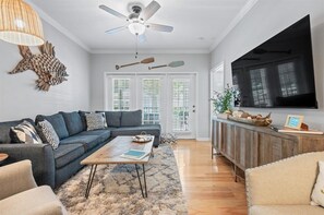 TV - Beach Happy - Barnes Plantation (Pool) (St. Simons Island)