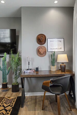 Interior - 2BR Condo in Walkable Area & 5 mins to Broadway! (Nashville)