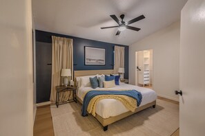 3 bedrooms, iron/ironing board, Internet, bed sheets - Low Tide Lounge  Coastal Retreat w/ Hot Tub (Atlantic Beach)