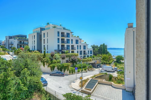 Comfortable apartments Obad