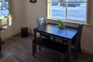 Dining - Seward Mountain View Cabins #8 (Seward)