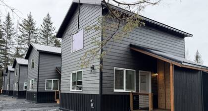 Seward Mountain View Cabins #8